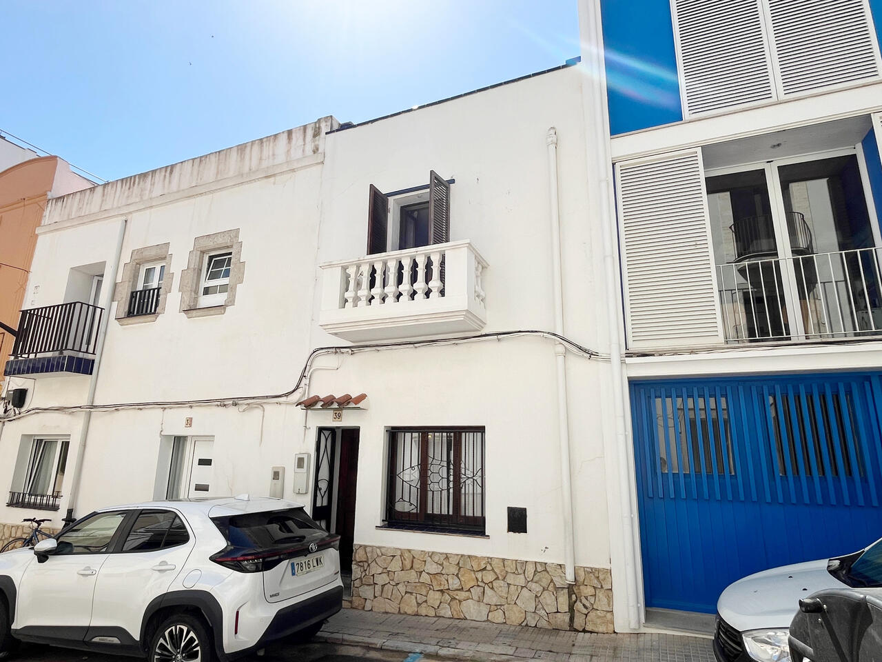 Casa -
                        L&acute;escala -
                        3 camere -
                        0 persone